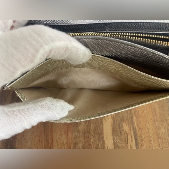 Prada wallet snap closure Leather Chain Long Gold Hardware WOC - Picture 5 of 13